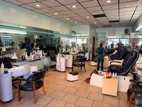 1253 Vine St, Los Angeles, CA à louer Photo intérieure– Image 2 sur 5