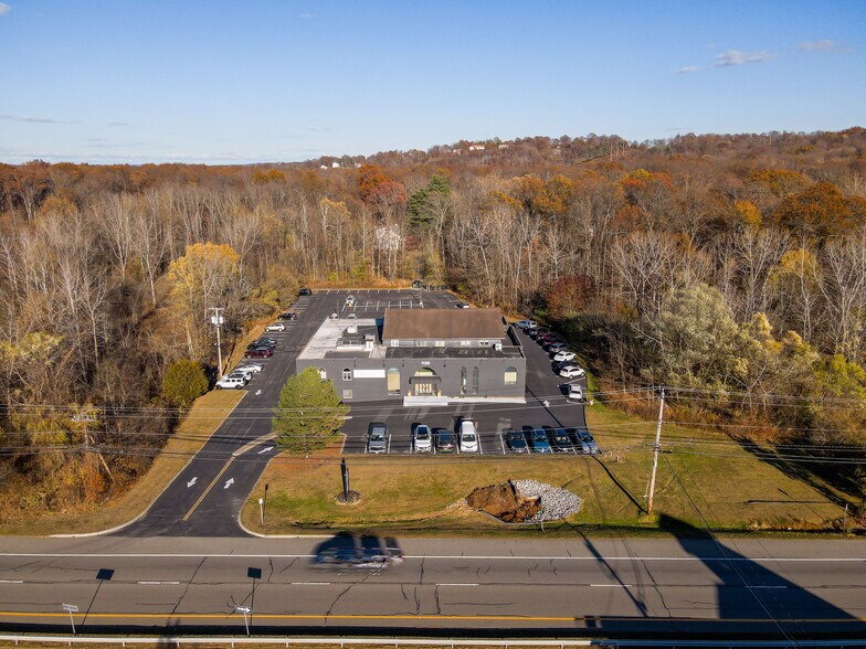 1136 Route 9, Wappingers Falls, NY à vendre - Photo de l’immeuble – Image 2 sur 18