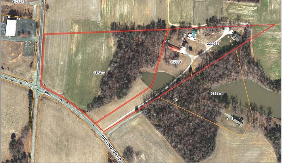 6001 Burlington Rd, Gibsonville, NC à vendre - Photo de l’immeuble – Image 1 sur 1