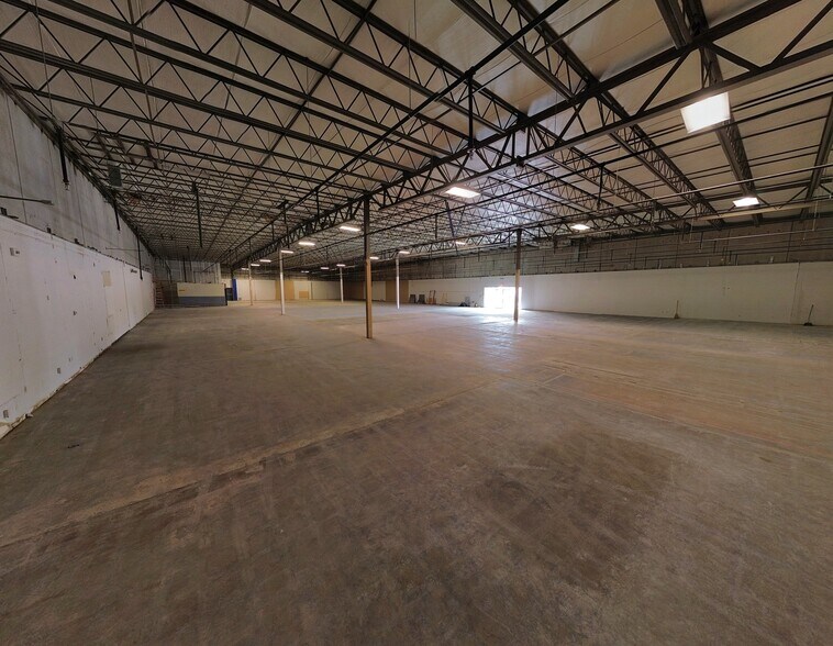 1000 Elmwood Park Blvd, Elmwood, LA à louer - Photo de l’immeuble – Image 3 sur 30