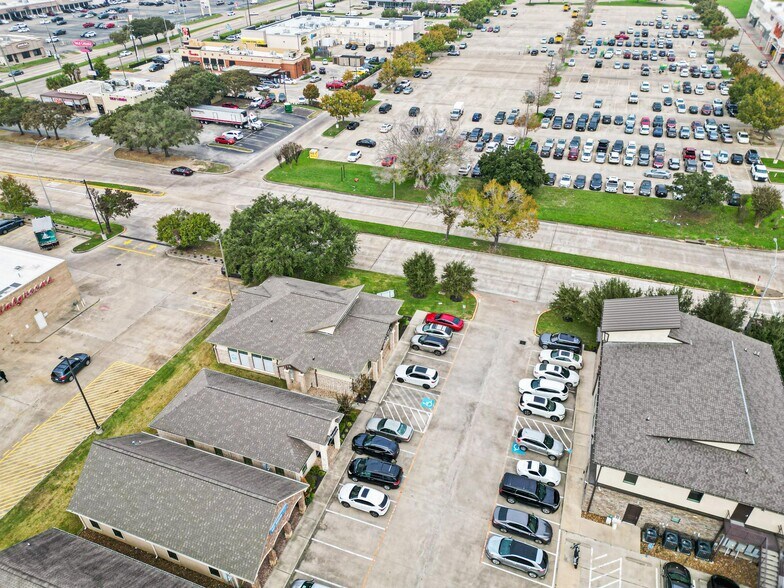 410 Park Grove Dr, Katy, TX à louer - Photo de l’immeuble – Image 3 sur 20