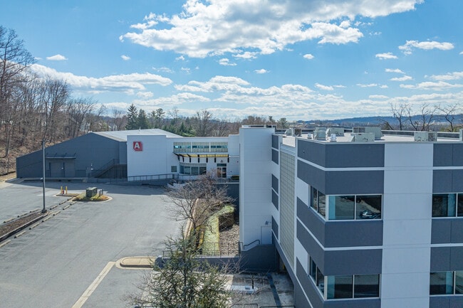 Plus de détails pour 10755 York Rd, Cockeysville, MD - Bureau à vendre