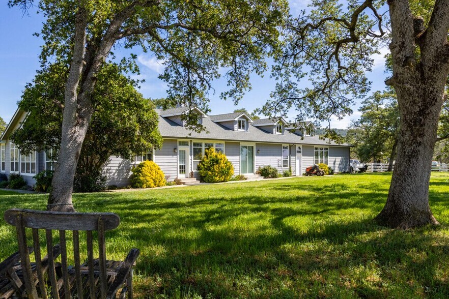 8150 Creek Way, Smartsville, CA à vendre - Photo de l’immeuble – Image 2 sur 70