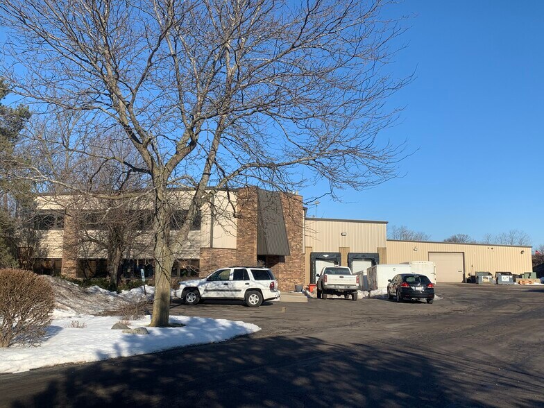 1520 N Old Rand Rd, Wauconda, IL à vendre - Photo principale – Image 1 sur 1
