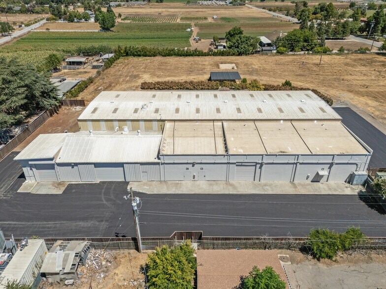 675 Buena Vista Ave, Gilroy, CA à vendre - Photo de l’immeuble – Image 2 sur 38