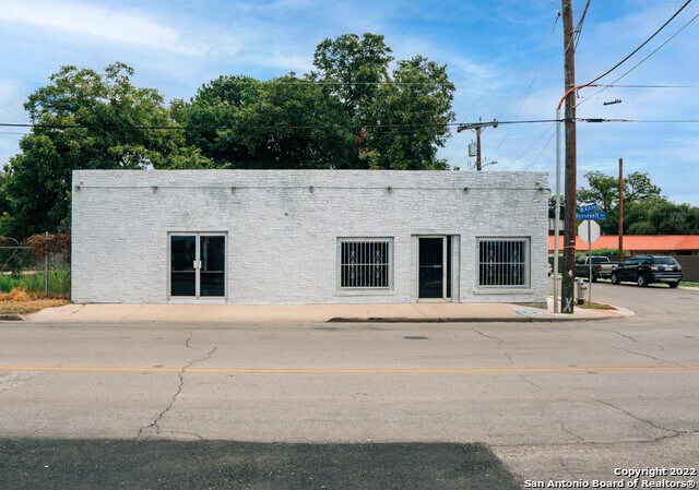 1020 Roosevelt Ave, San Antonio, TX à vendre Photo principale– Image 1 sur 35