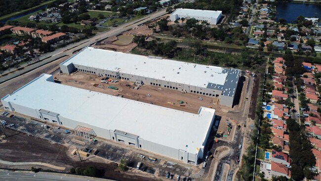 Plus de détails pour 4737-4851 W Atlantic Blvd, Coconut Creek, FL - Industriel/Logistique à louer