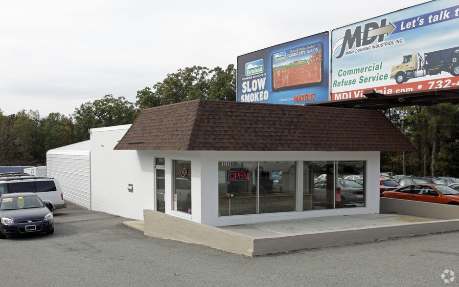 13156 Jefferson Davis Hwy, Chester, VA à vendre - Photo principale – Image 1 sur 4