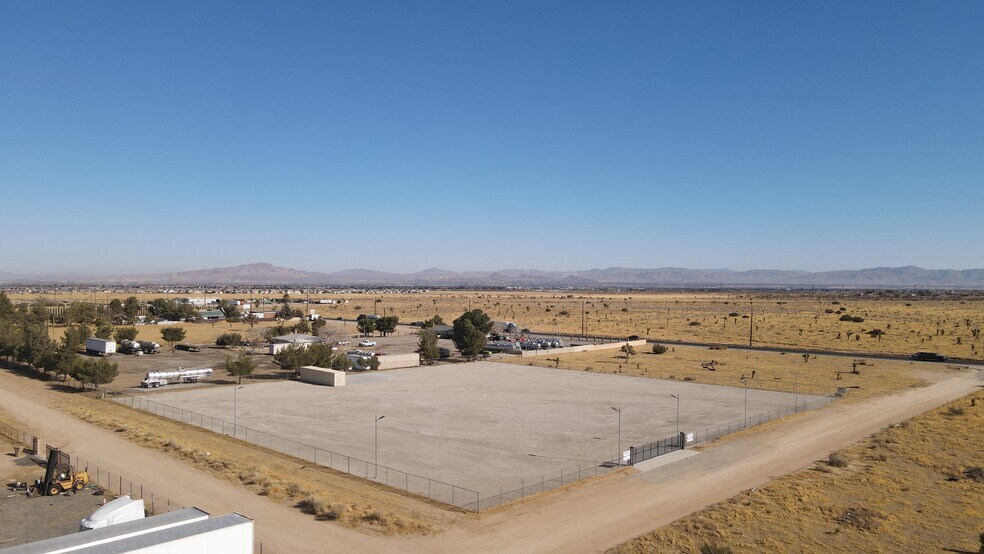 12026 Bolinas Rd, Hesperia, CA à louer - Photo de l’immeuble – Image 3 sur 10