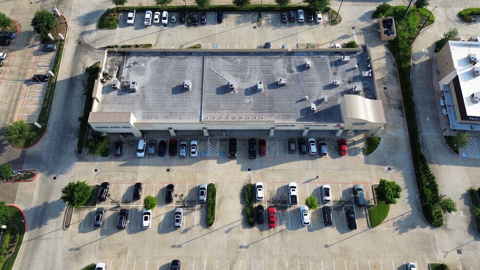 7930 W Grand Pky, Richmond, TX à louer - Photo de l’immeuble – Image 3 sur 9