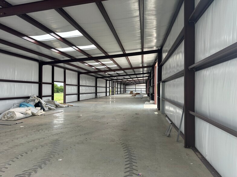 12216 Mitchell Dr, Alvarado, TX à louer - Photo de l’immeuble – Image 3 sur 6