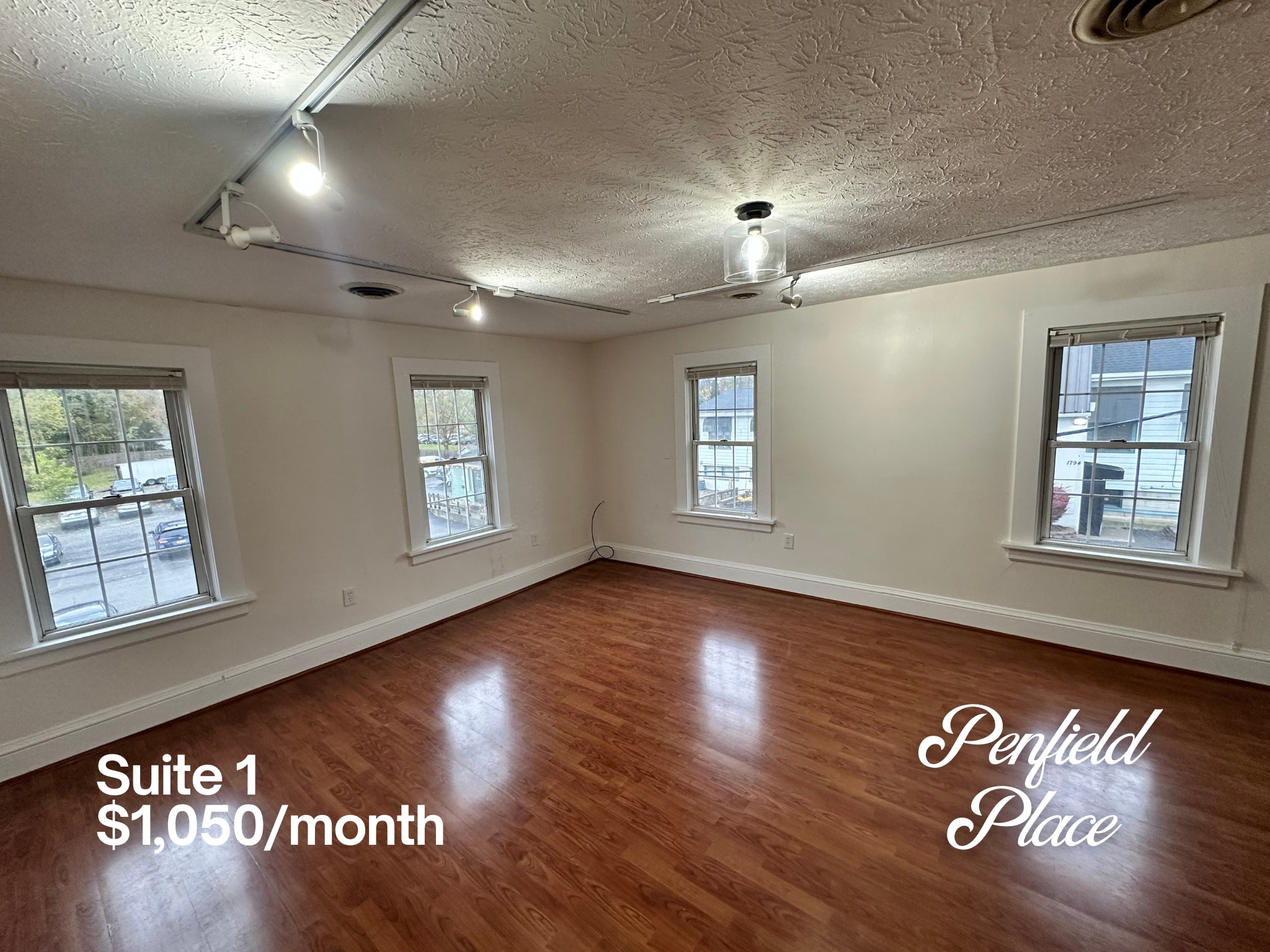 1788 Penfield Rd, Penfield, NY à louer Photo intérieure– Image 1 sur 9