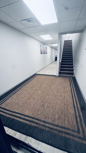 6015 S Rainbow Blvd, Las Vegas, NV à vendre - Photo de l’immeuble – Image 3 sur 17