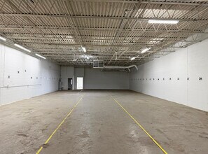 600-668 Wheeling Rd, Wheeling, IL à louer Photo intérieure– Image 1 sur 4