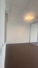 2901 W Coast Hwy, Newport Beach, CA à louer - Vidéo sur l’annonce professionnelle 