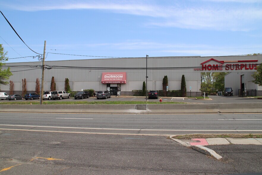 180 State Route 35, Keyport, NJ à vendre - Photo de l’immeuble – Image 2 sur 4