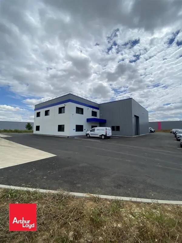 Plus de détails pour Local d’activités à vendre