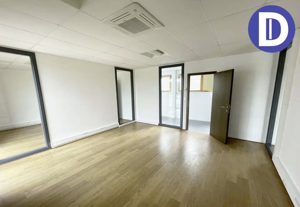 Bureau dans NORROY-LE-VENEUR à louer Photo intérieure– Image 1 sur 1