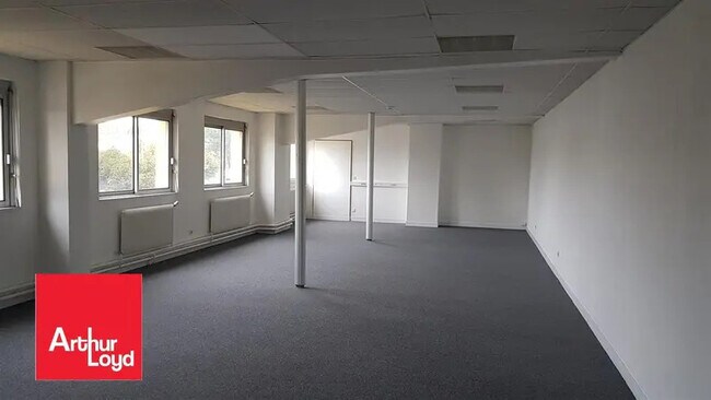 Plus de détails pour Bureau à louer