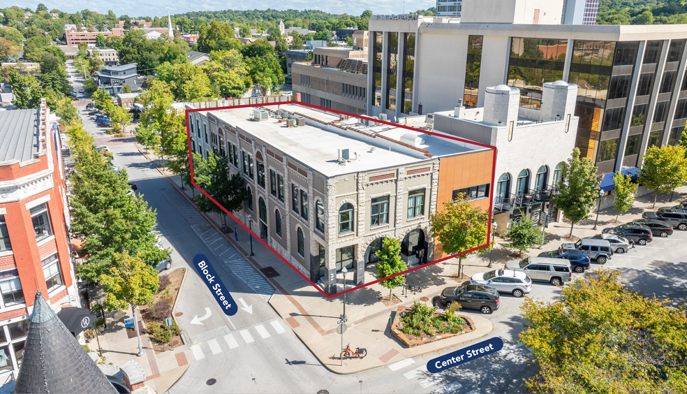 26 W Center St, Fayetteville, AR à vendre - Photo de l’immeuble – Image 2 sur 17