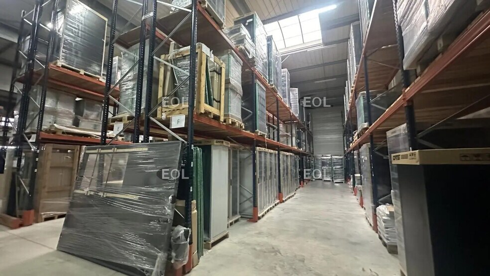 Local d’activités dans Serris à louer - Photo de l’immeuble – Image 2 sur 12