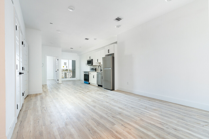809 Diamond St, Philadelphia, PA à vendre - Photo de l’immeuble – Image 2 sur 96
