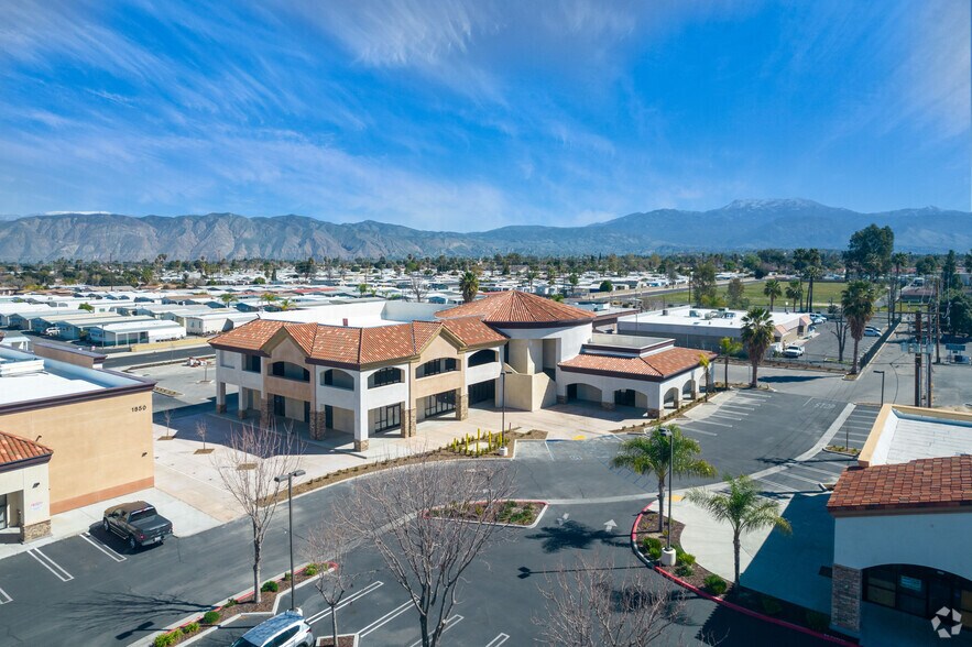 1778-1950 W Florida Ave, Hemet, CA à louer - Aérien – Image 2 sur 6