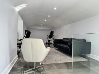 Plus de détails pour 2010 Kings Cir S, Neptune Beach, FL - Local d'activités à louer