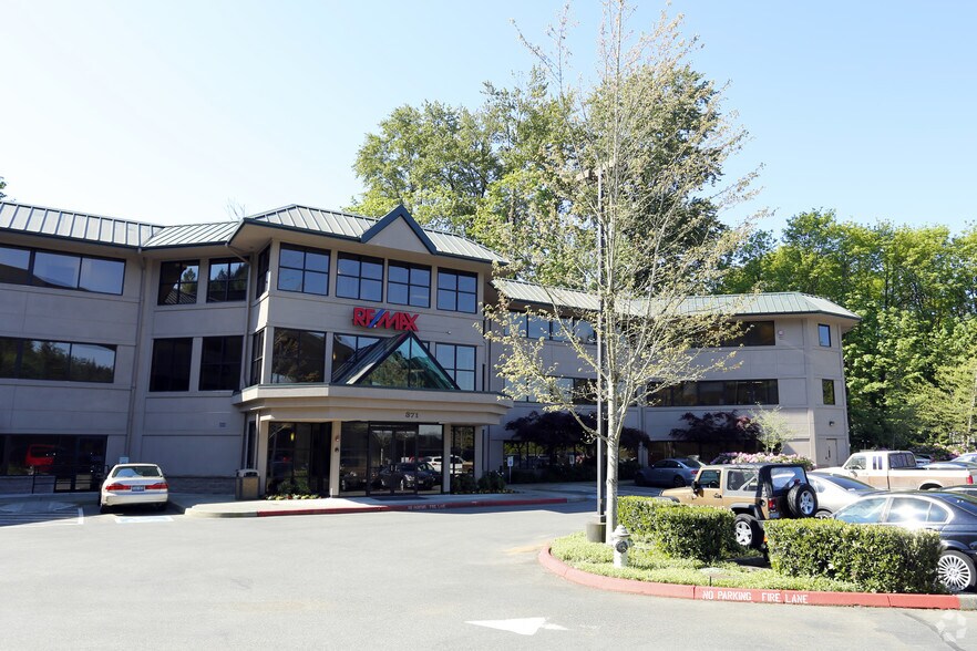 371 NE Gilman Blvd, Issaquah, WA à vendre - Photo de l’immeuble – Image 2 sur 19
