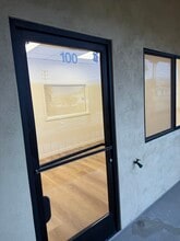 644 W Broadway, Glendale, CA à louer Photo de l’immeuble– Image 1 sur 8