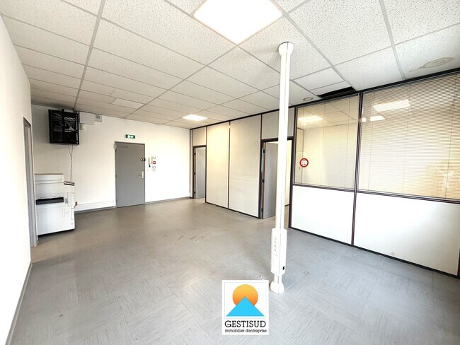 Plus de détails pour Bureau à vendre