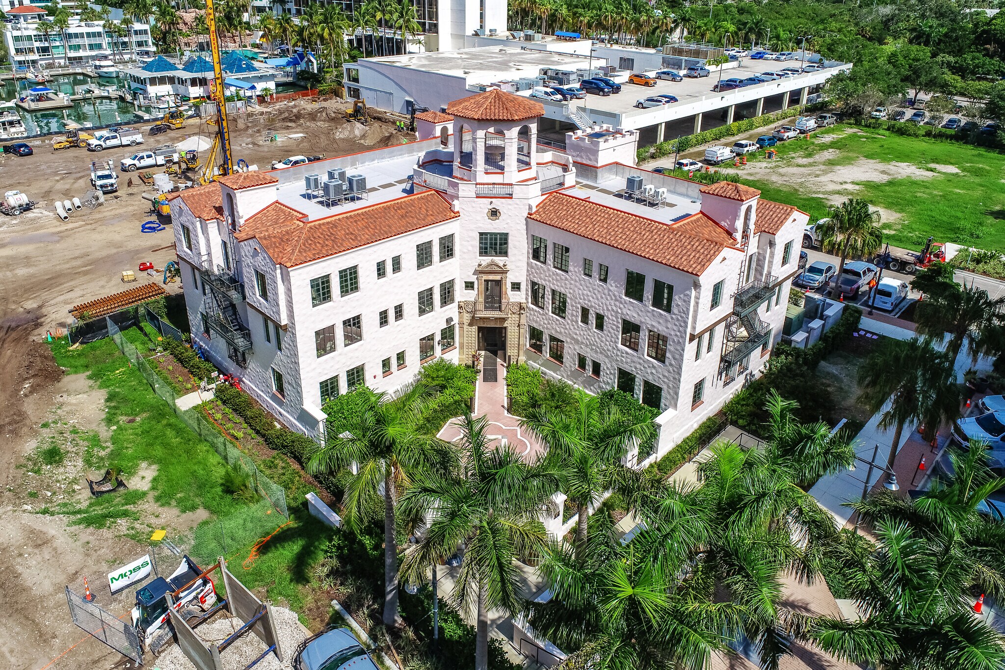 601 Quay Commons, Sarasota, FL à vendre Photo de l’immeuble– Image 1 sur 23