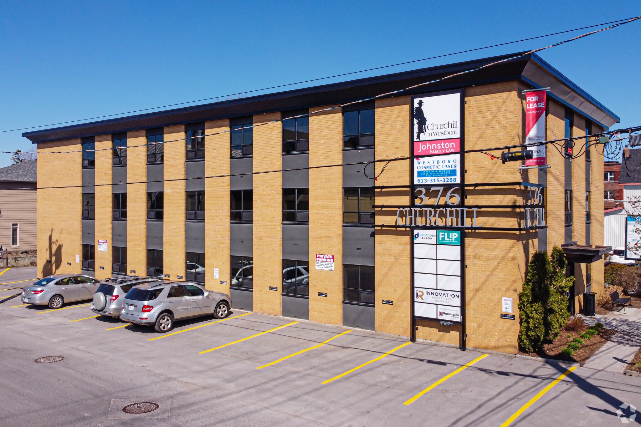 376 Churchill Ave, Ottawa, ON à louer Photo principale– Image 1 sur 6