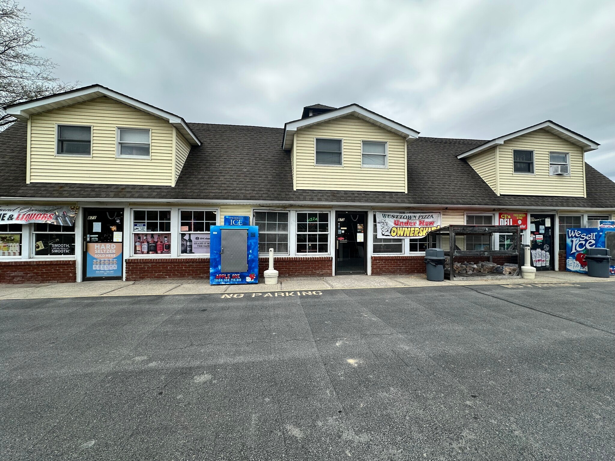873 NY-284, Westtown, NY à vendre Photo principale– Image 1 sur 6