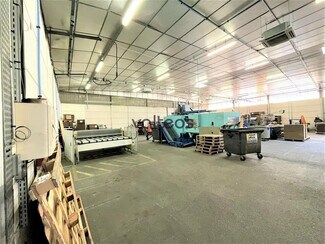 Plus de détails pour Bureau, Local d'activités à louer