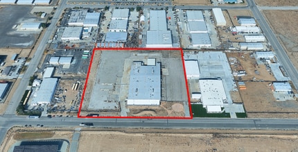 9400 Holly Rd, Adelanto, CA à louer Photo intérieure– Image 1 sur 1
