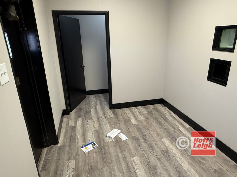 2801 Hamilton Ave, Cleveland, OH à louer - Photo de l’immeuble – Image 2 sur 8