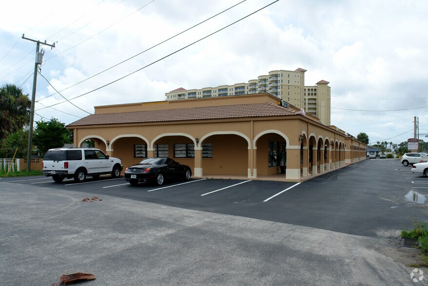 2741-2761 S Ridgewood Ave, Daytona Beach, FL à louer - Photo de l’immeuble – Image 2 sur 8