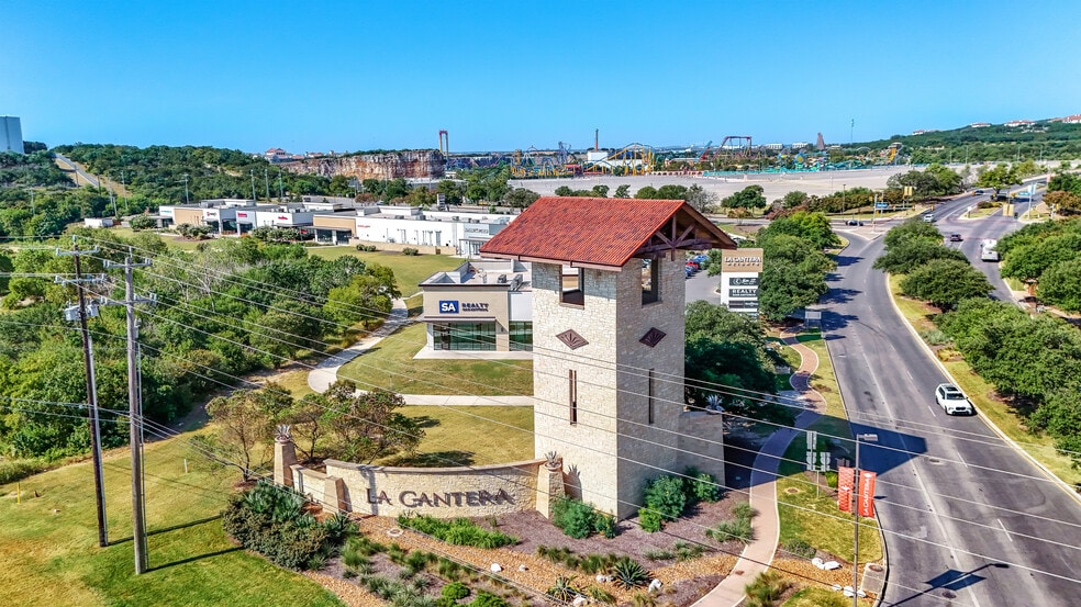 I-10 & La Cantera Pky, San Antonio, TX à louer - Photo de l’immeuble – Image 3 sur 10