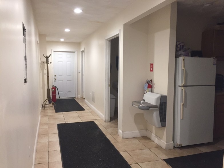 49-R High St, Woburn, MA à louer - Autre – Image 2 sur 7