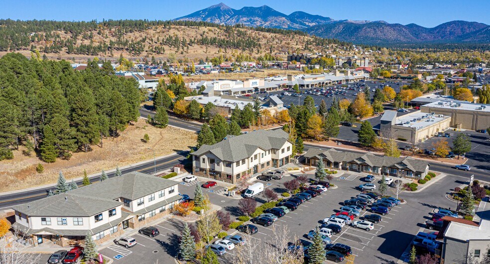 1501 S Yale St, Flagstaff, AZ à louer - Photo de l’immeuble – Image 2 sur 3
