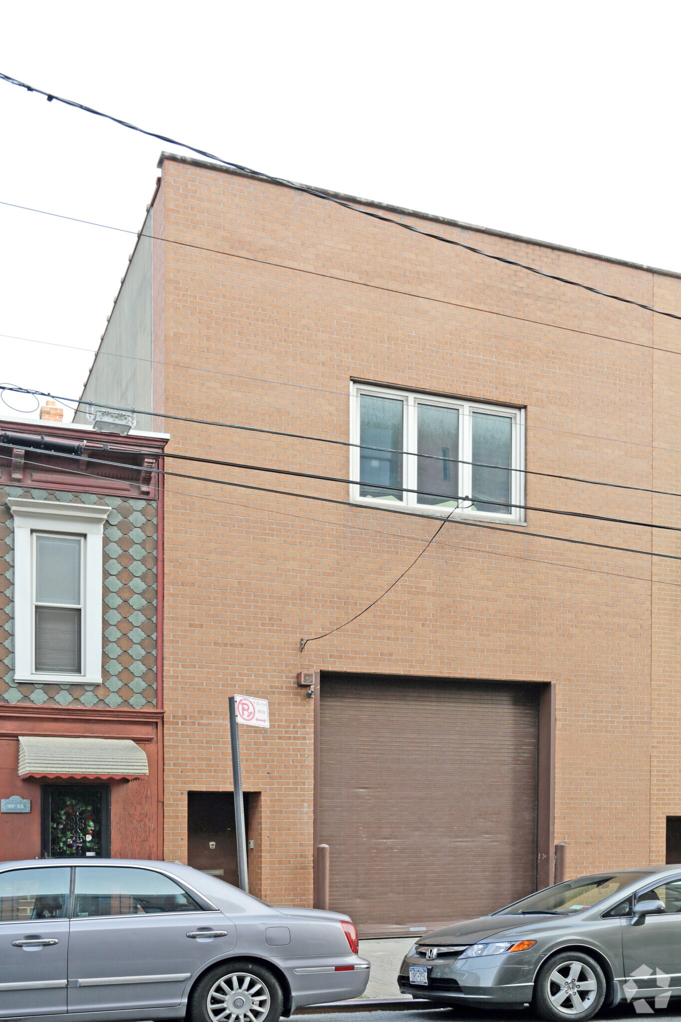 39-20 Crescent St, Long Island City, NY à louer Photo principale– Image 1 sur 4
