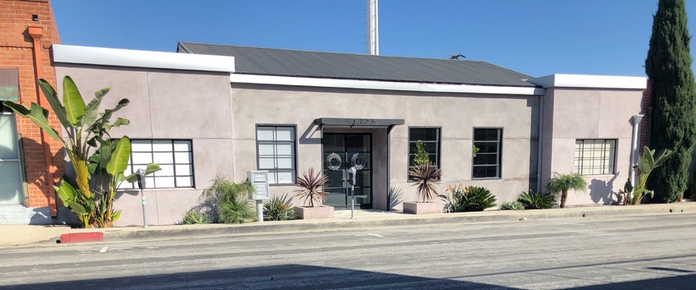 1725 Berkeley St, Santa Monica, CA à louer - Photo principale – Image 1 sur 4