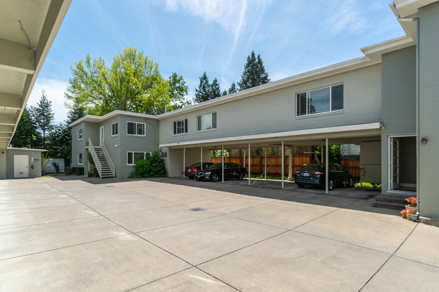 21 Belle Ave, San Anselmo, CA à vendre - Photo de l’immeuble – Image 3 sur 5