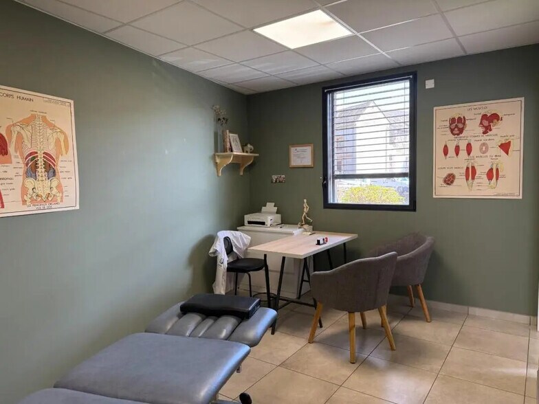 Local d'activités dans Allassac à vendre - Photo de l’immeuble – Image 3 sur 5