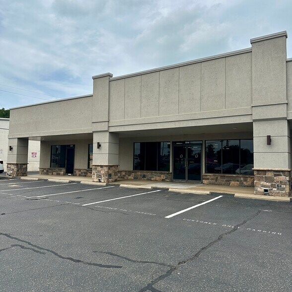 3215-3235 S Southwest Loop 323, Tyler, TX à louer - Photo de l’immeuble – Image 2 sur 26