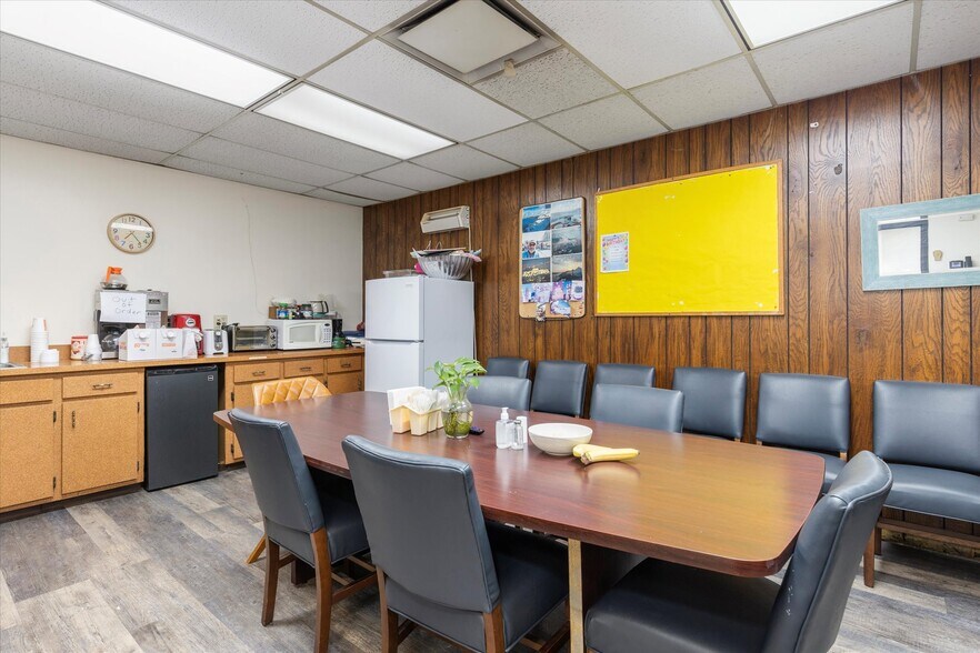 111 Lexington Ave, Passaic, NJ à vendre - Photo intérieure – Image 3 sur 6