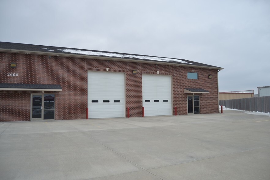 2600 W M Ct, Lincoln, NE à louer - Photo de l’immeuble – Image 3 sur 3