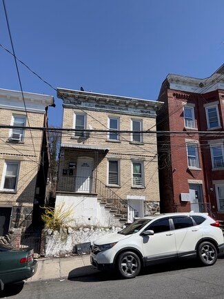 Plus de détails pour 140 Beech St, Yonkers, NY - Logement à vendre