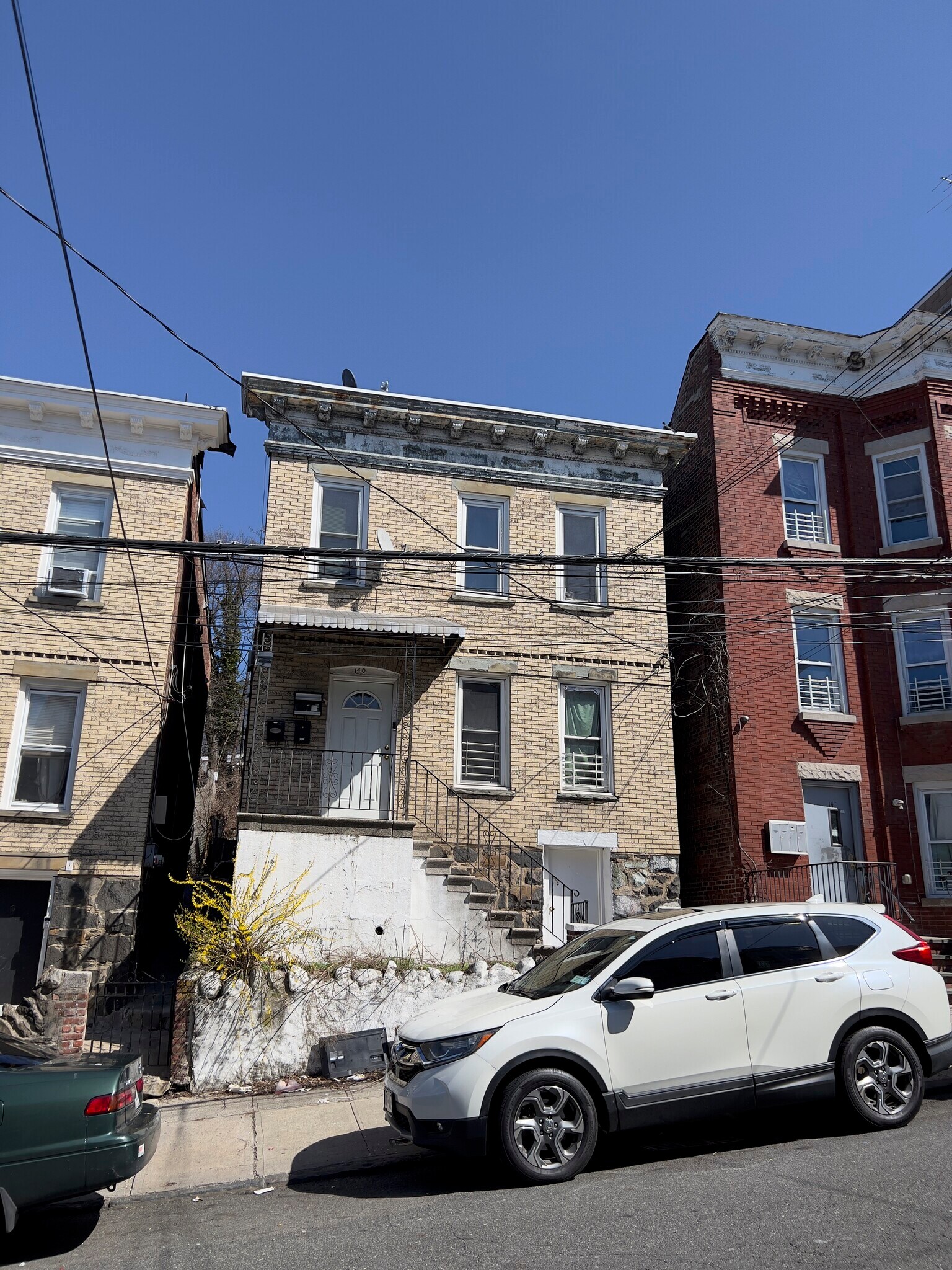 140 Beech St, Yonkers, NY à vendre Photo principale– Image 1 sur 2